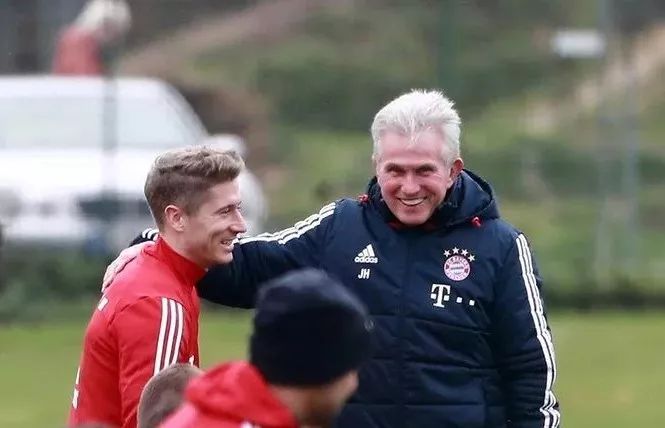 的表现波动 的表现波动